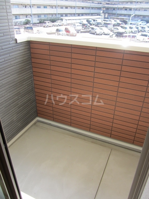 13/22 バルコニー
