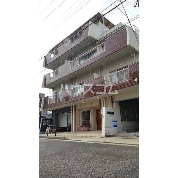 15/23 エントランス