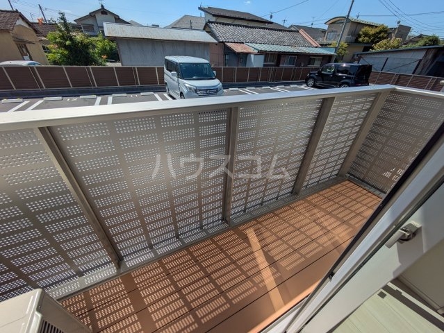 17/23 バルコニー