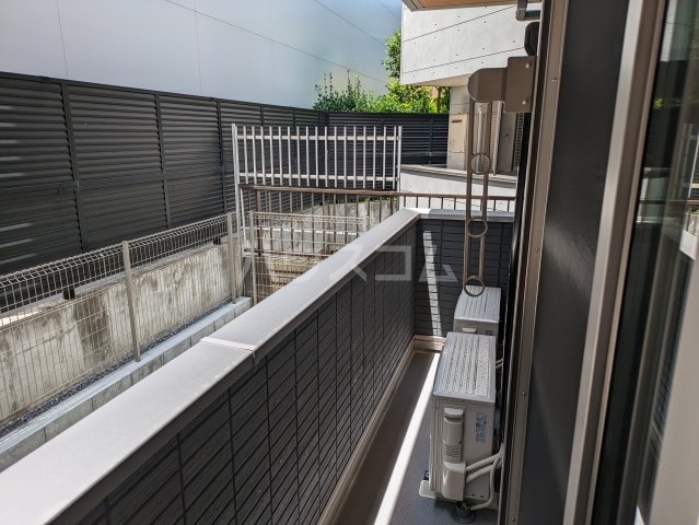 20/30 バルコニー