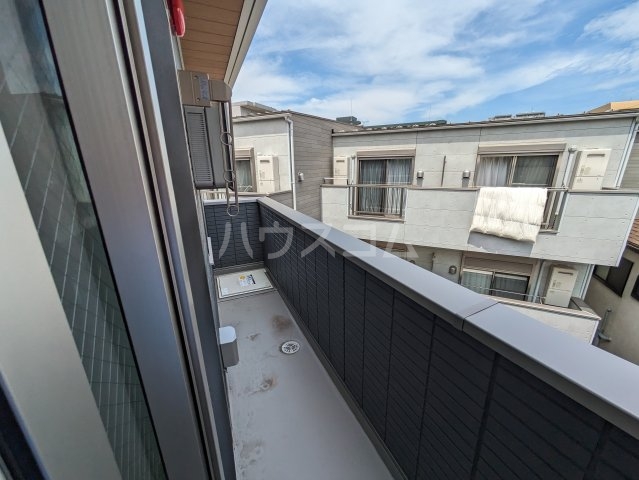 18/30 バルコニー