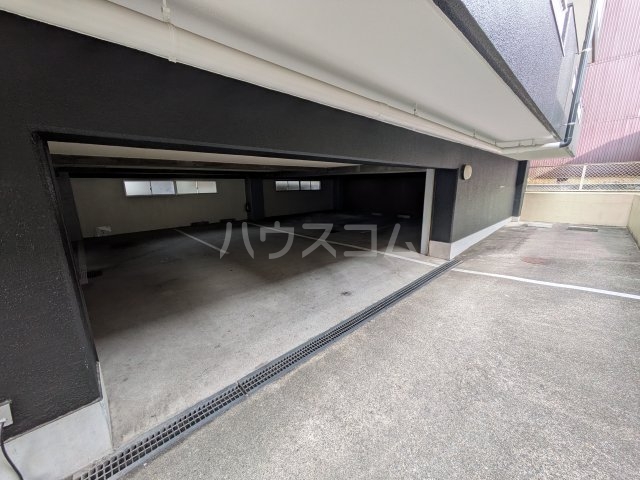 19/25 駐車場