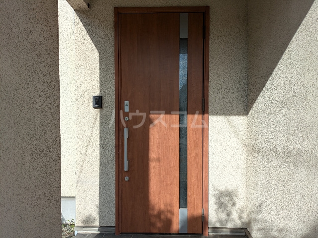14/30 玄関