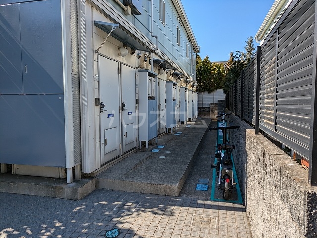 24/30 エントランス