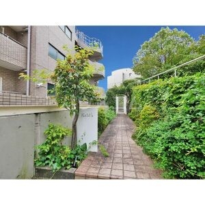 16/24 エントランス