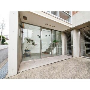 17/24 エントランス