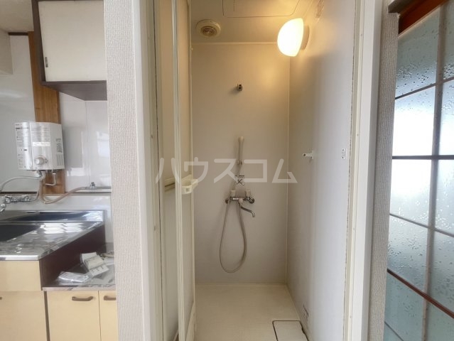 13/30 浴室