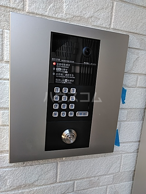 23/24 エントランス