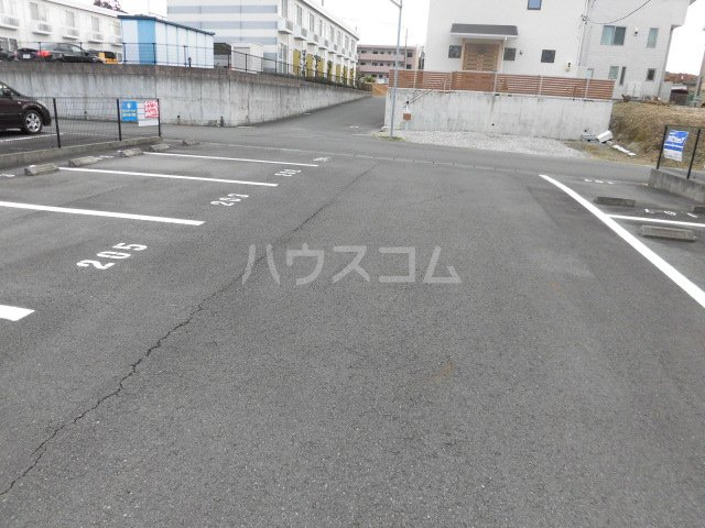22/30 駐車場