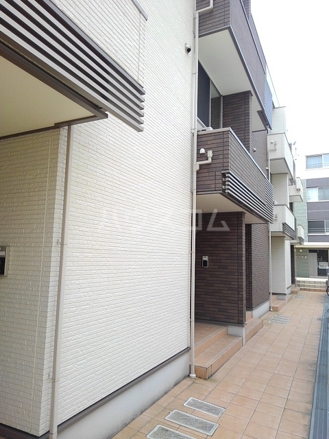 15/21 エントランス