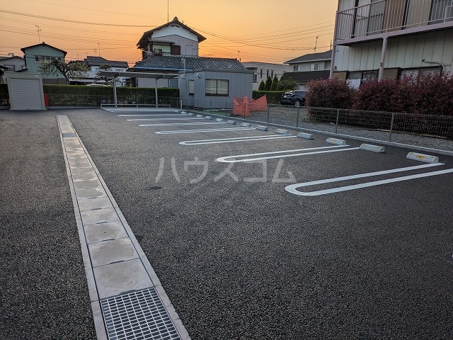 25/30 駐車場