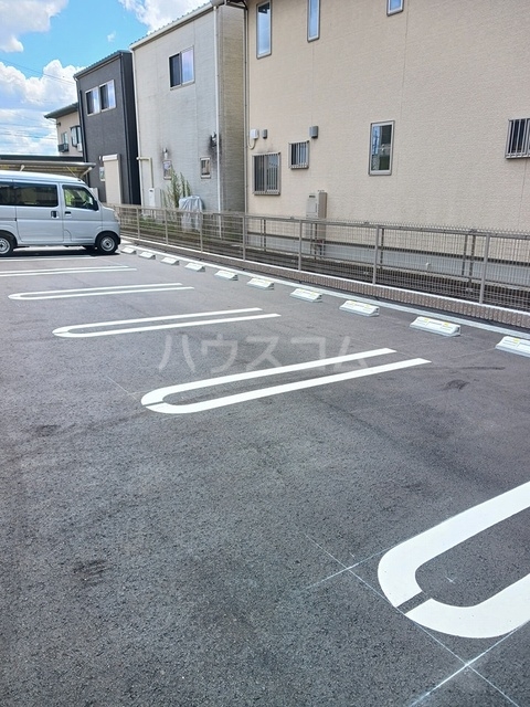15/22 駐車場