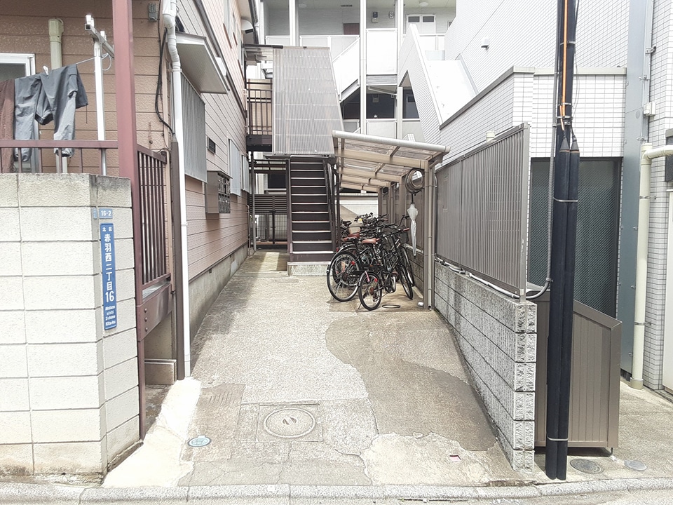 建物エントランス