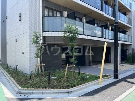 21/24 エントランス