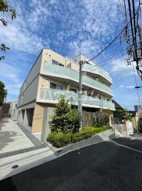 ハーモニーレジデンス新宿河田町の外観