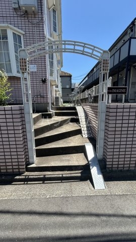 24/26 エントランス