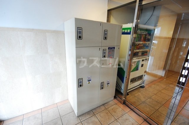 15/21 エントランス