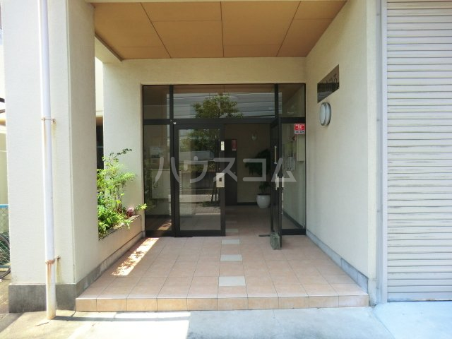 14/22 エントランス