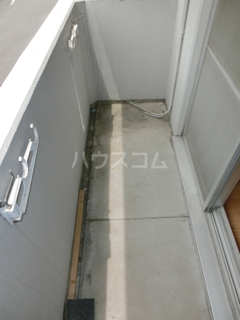 18/28 バルコニー