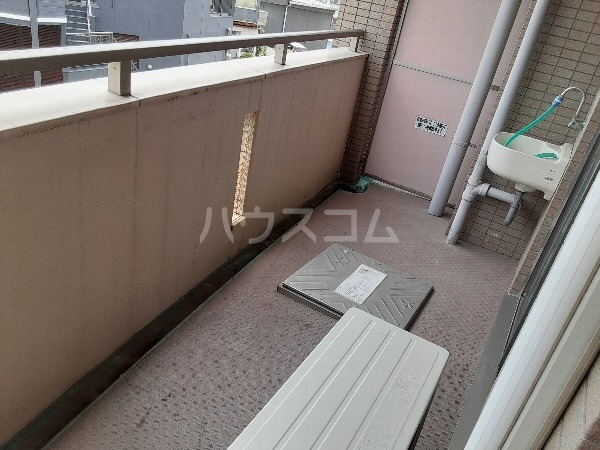 20/30 バルコニー