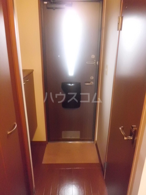 13/30 玄関