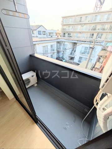 13/25 バルコニー
