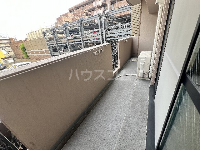 23/30 バルコニー