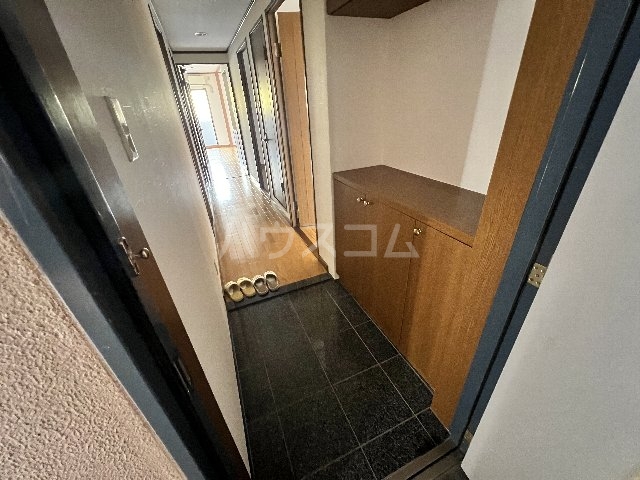14/30 玄関