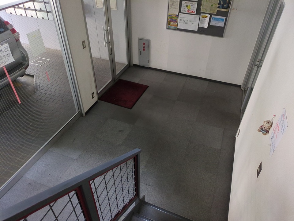 29/30 エントランス