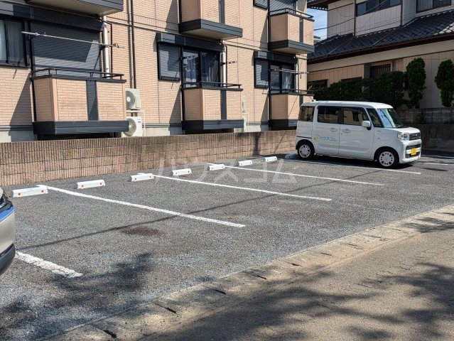 2/10 駐車場