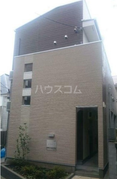 13/14 エントランス
