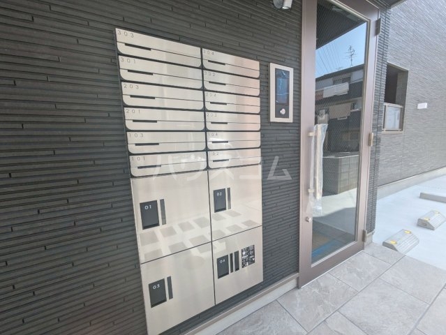 3/4 エントランス