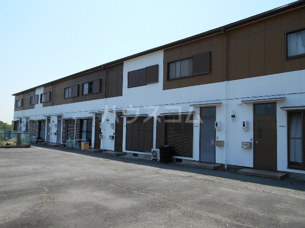 ホームタウンの外観