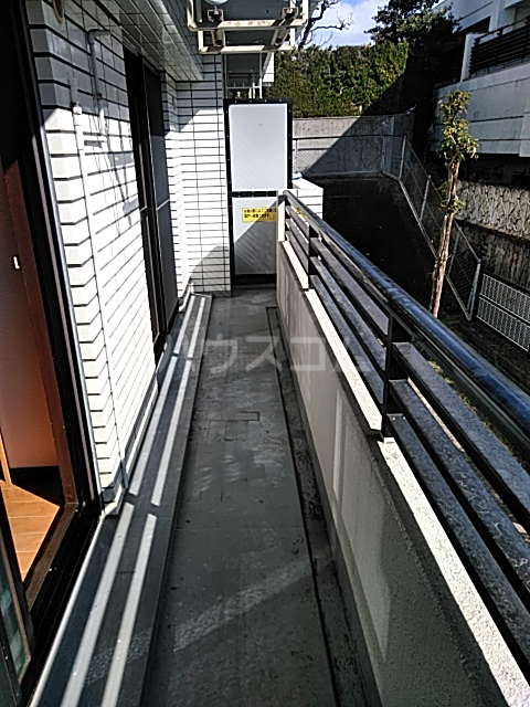 18/28 バルコニー