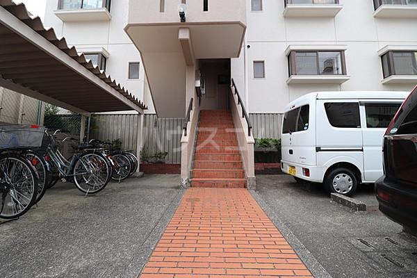 14/22 エントランス