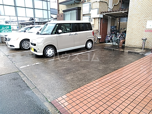 29/30 駐車場