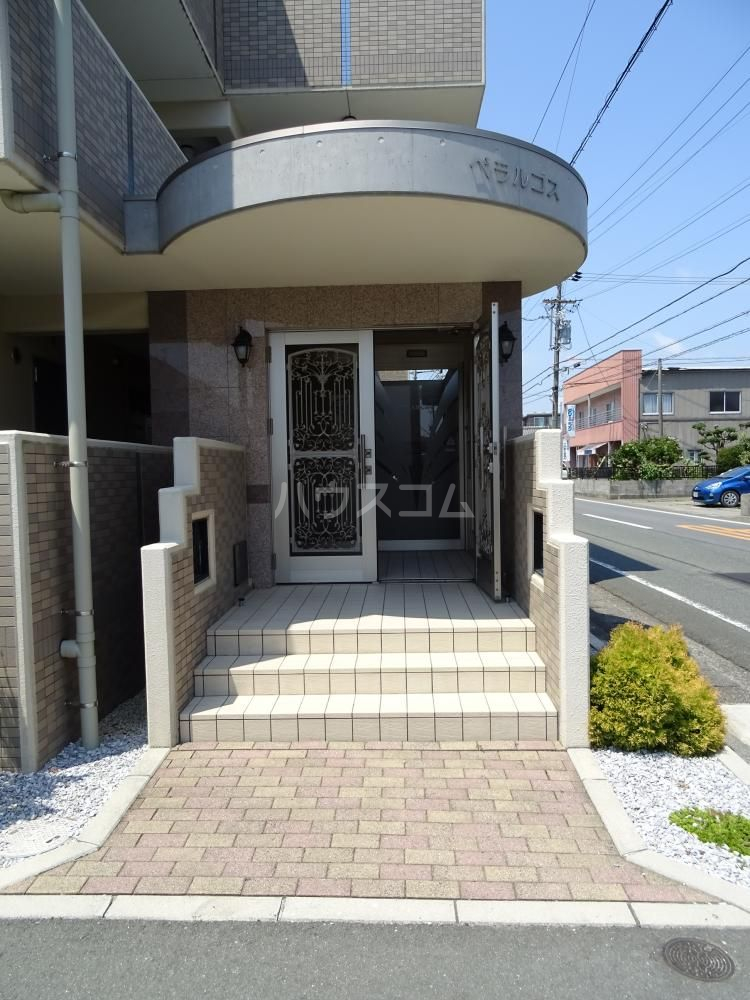 16/27 エントランス