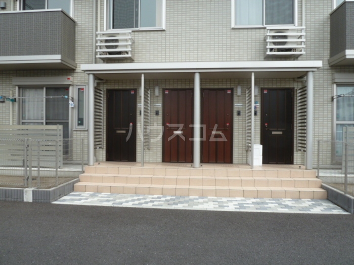 17/26 エントランス