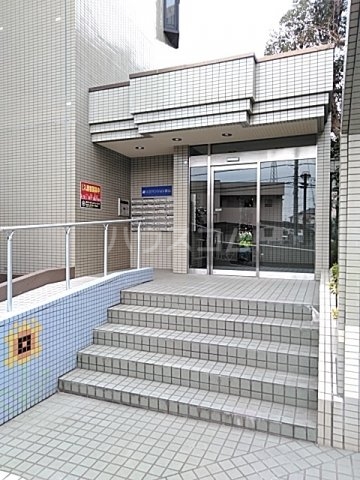 3/8 エントランス