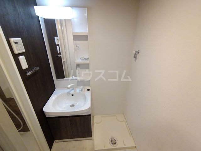 13/30 洗面