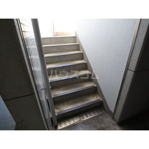 18/20 エントランス