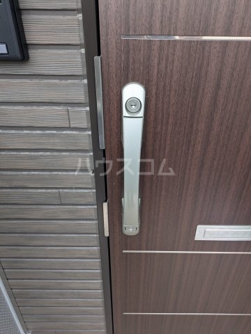 24/25 エントランス