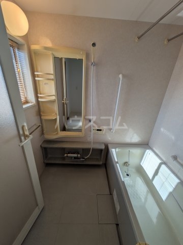 14/30 浴室