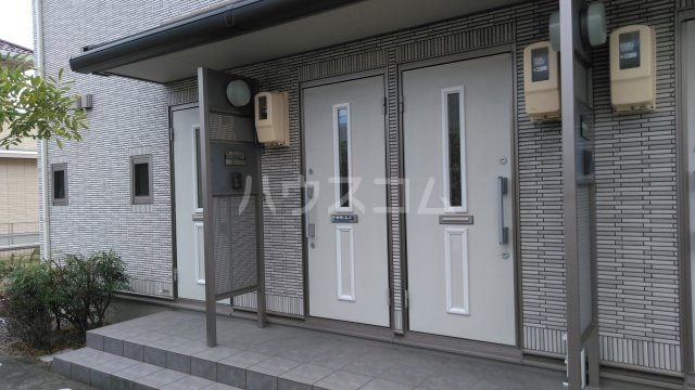 2/2 エントランス