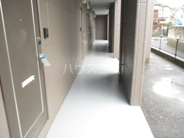 2/5 エントランス