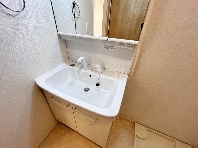18/30 洗面