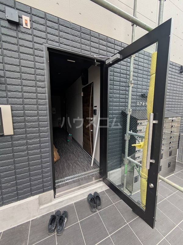 29/30 エントランス