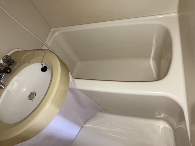 13/30 浴室