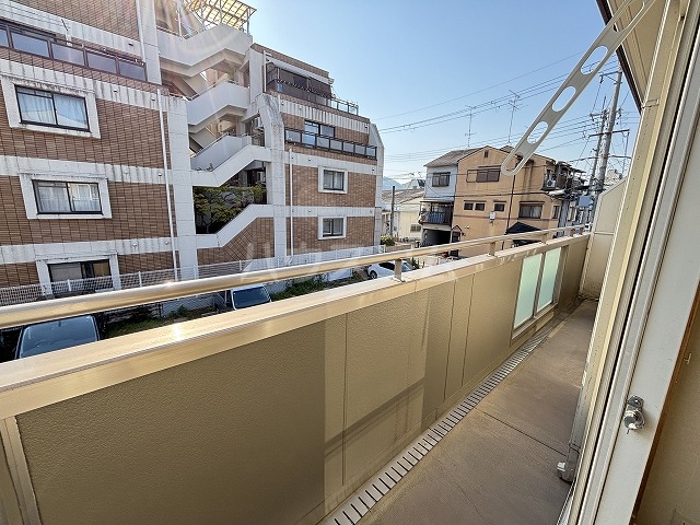16/27 バルコニー