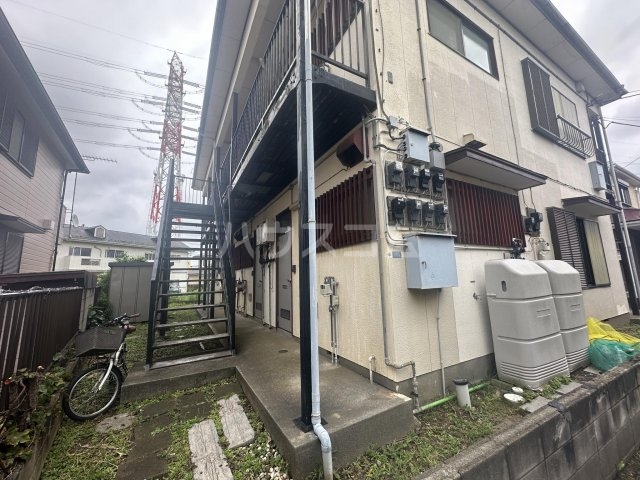26/30 エントランス